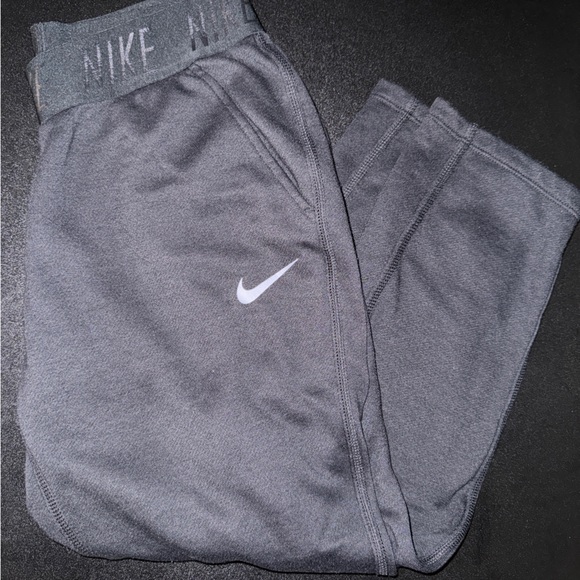 Women's Nike Dri-FIT Black Joggers - Picture 1 of 3